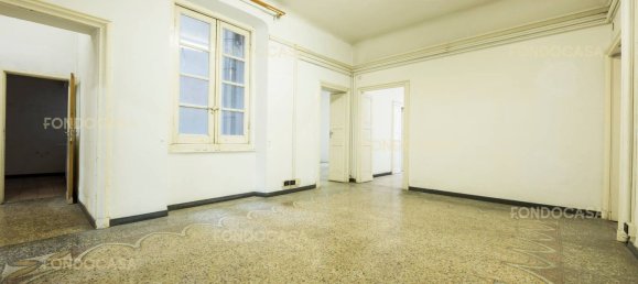 8 rooms Apartment in Genoa, Italy No. 35819 7