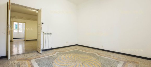 8 rooms Apartment in Genoa, Italy No. 35819 16