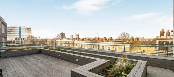 2 bedrooms Apartment in London, United Kingdom No. 12383 17