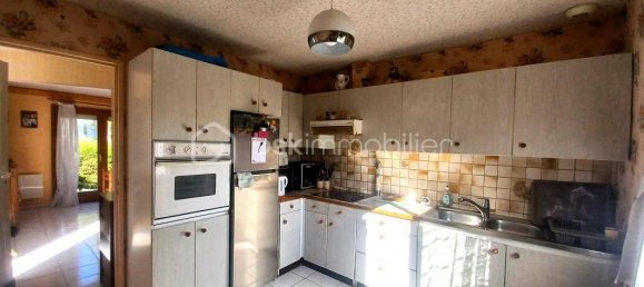 3 bedrooms Villa in Quincy-Voisins, France No. 278853 5