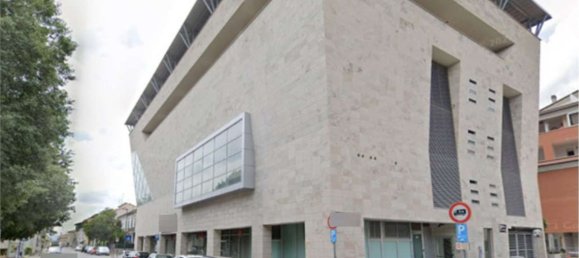 Garagem em Prato, Italy 298 m² N.º 298475 3