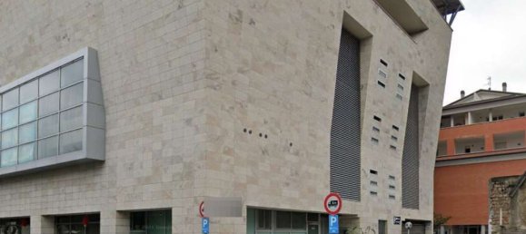 Garagem em Prato, Italy 298 m² N.º 298475 8