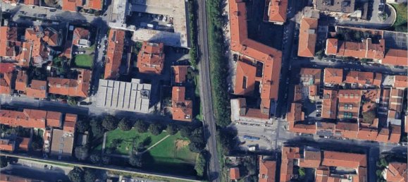 Garagem em Prato, Italy 298 m² N.º 298475 15