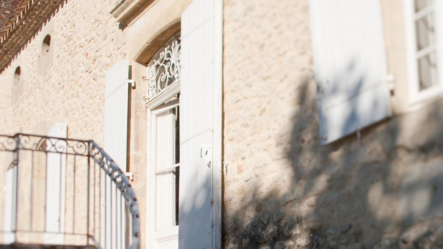  قطعة أرض في Gensac, France 600متر مربع رقم 361349