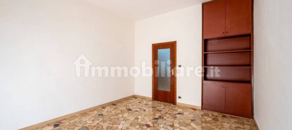 Apartamento de 2 dormitorios en Sasso Marconi, Italy No. 319783 5