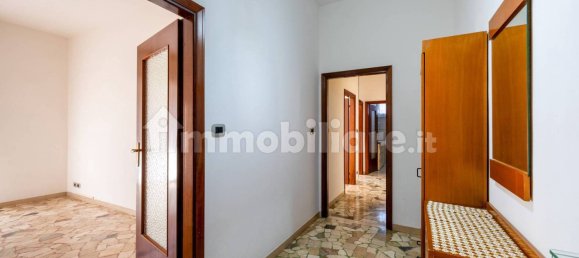 Apartamento de 2 dormitorios en Sasso Marconi, Italy No. 319783 3
