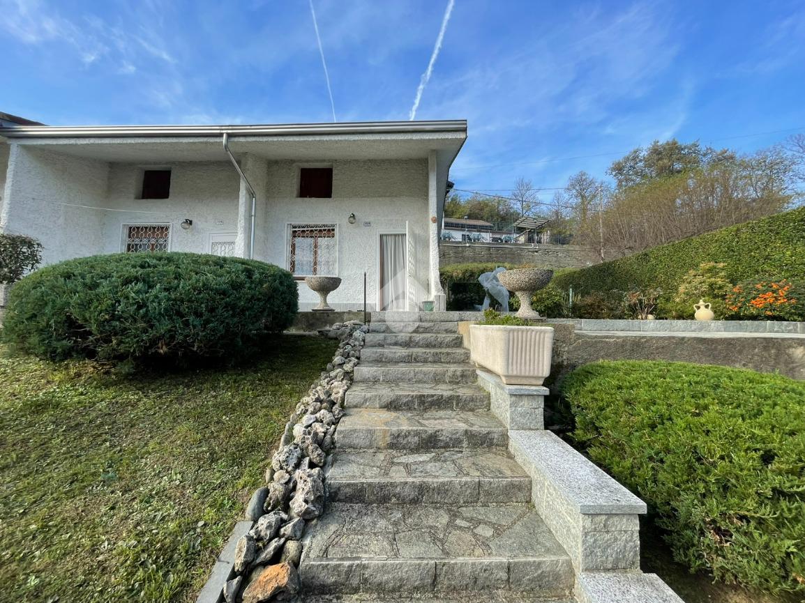 2 rooms House in Val di Chy, Italy No. 136553