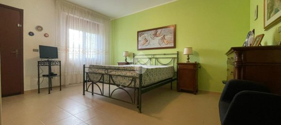 2 rooms House in Val di Chy, Italy No. 136553 6
