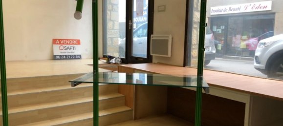 3 rooms Commercial property in Montbazens, France No. 292281 6