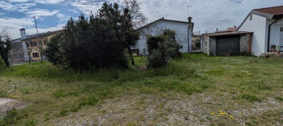 4 bedrooms House in Vedelago, Italy No. 323277 11