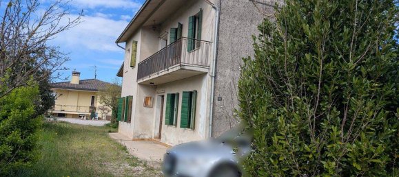 4 bedrooms House in Vedelago, Italy No. 323277 6