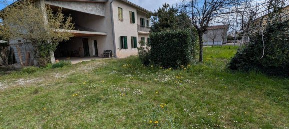 4 bedrooms House in Vedelago, Italy No. 323277 4