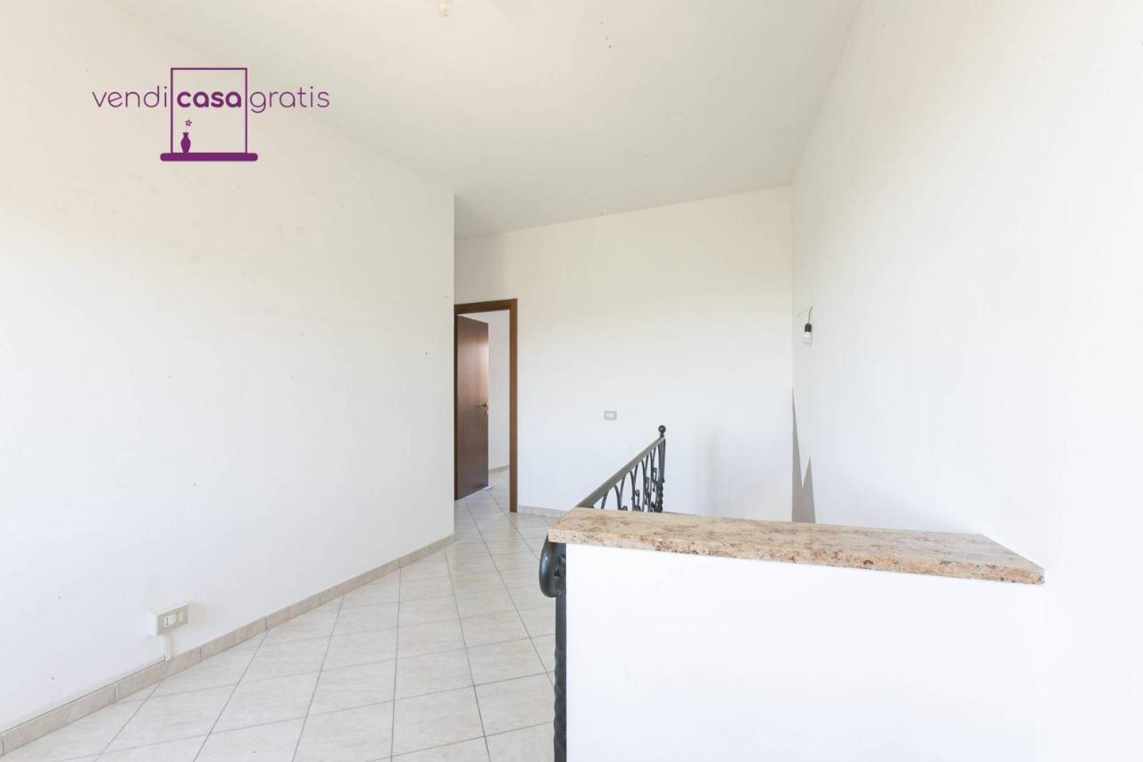 Penthouse de 4 divisões em Colonna, Italy N.º 21602