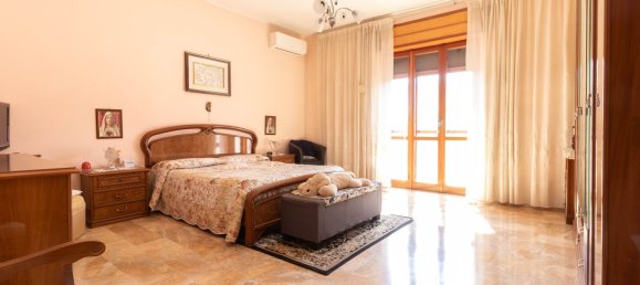 4 rooms Villa in Latina, Italy No. 266030 10