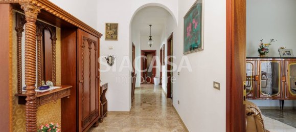 Вилла с 4 комнатами в Медзаго, Италия № 226680 8