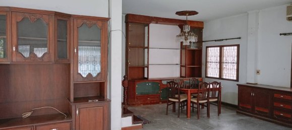 Дом с 4 спальнями в Накхонпатхом, Таиланд № 73917 8