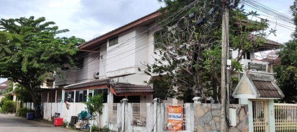 Дом с 4 спальнями в Накхонпатхом, Таиланд № 73917 2