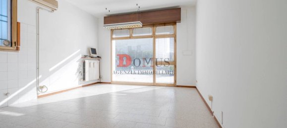 1غرفة عقار تجاري في Castelbelforte, Italy رقم 142134 3