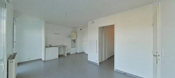 1 bedroom Apartment in Joue-les-Tours, France No. 66913 4
