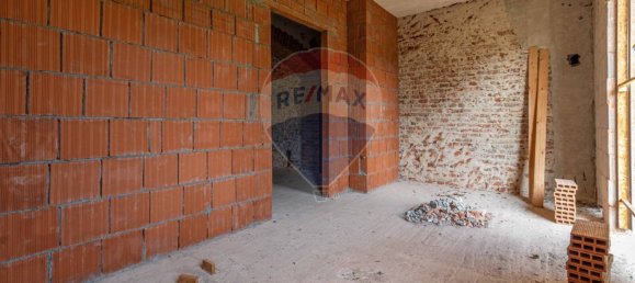 3 bedrooms House in Cossato, Italy No. 77980 15