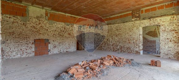 3 bedrooms House in Cossato, Italy No. 77980 20