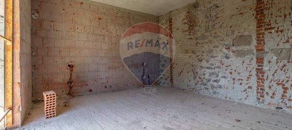 3 bedrooms House in Cossato, Italy No. 77980 27