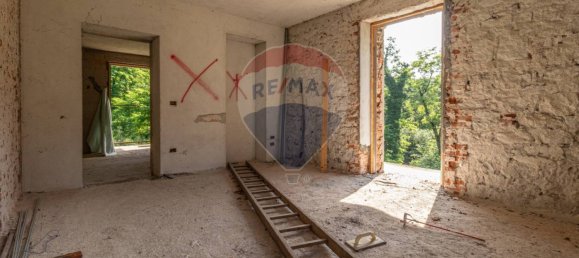 3 bedrooms House in Cossato, Italy No. 77980 28