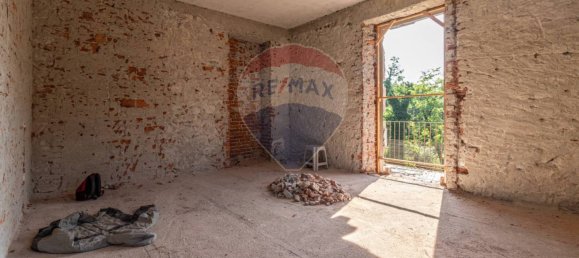 3 bedrooms House in Cossato, Italy No. 77980 17