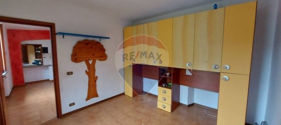 2 bedrooms Apartment in Gemonio, Italy No. 174181 9