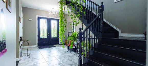 4 Schlafzimmer Haus in Hamilton, Canada, Nr. 688 5