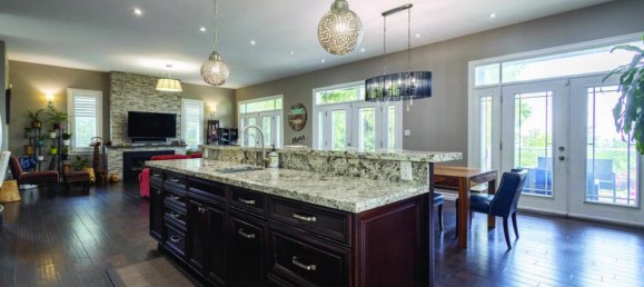 4 Schlafzimmer Haus in Hamilton, Canada, Nr. 688 11