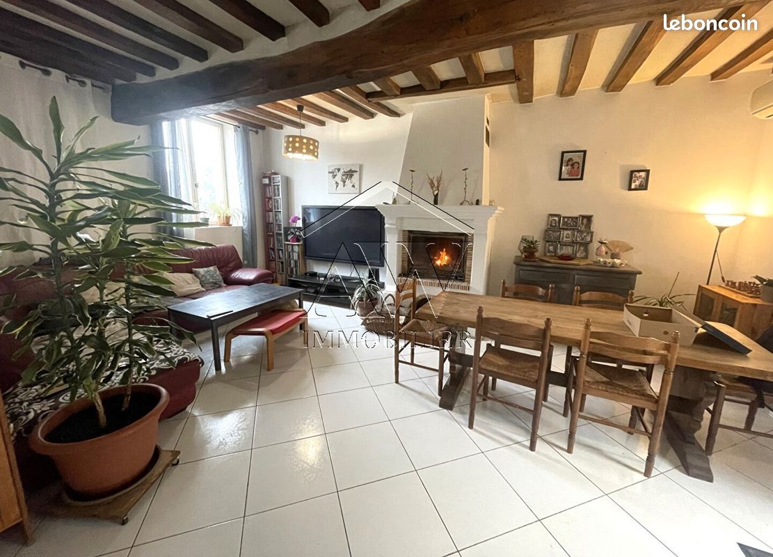 Casa T3 em Sainte-Genevieve, France N.º 211165
