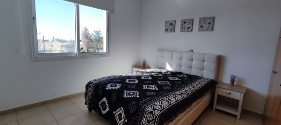 2 bedrooms Apartment in Geroskípou, Cyprus No. 33844 3