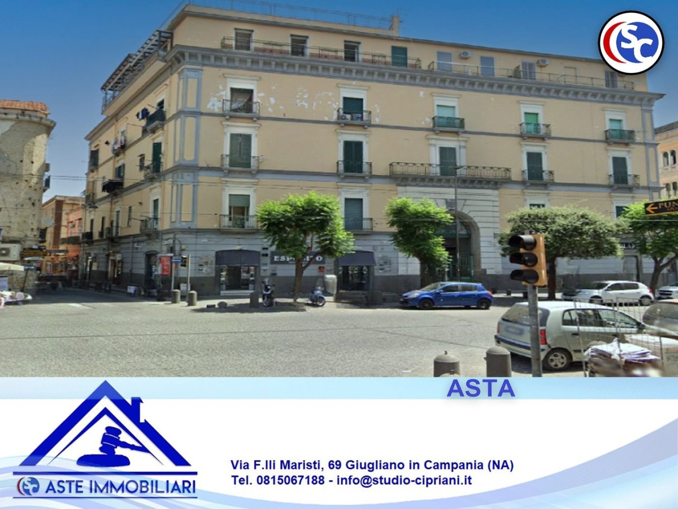 3 bedrooms Apartment in Naples, Italy No. 346122