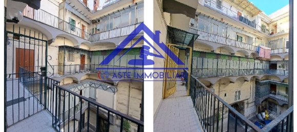 3 bedrooms Apartment in Naples, Italy No. 346122 22