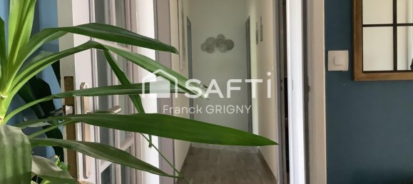 4 bedrooms Apartment in Douai, France No. 63640 2