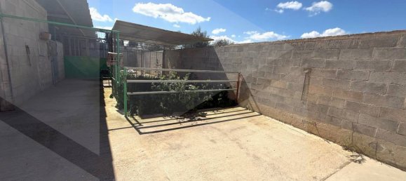 Вилла с 3 комнатами в Барлетта, Италия № 17106 28