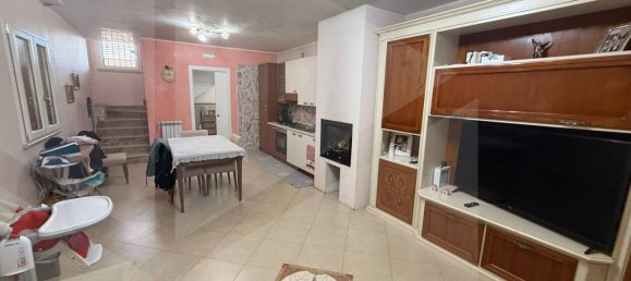 Вилла с 3 комнатами в Барлетта, Италия № 17106 4