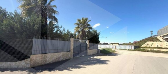 Вилла с 3 комнатами в Барлетта, Италия № 17106 2