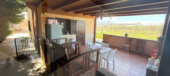 Вилла с 3 комнатами в Барлетта, Италия № 17106 19