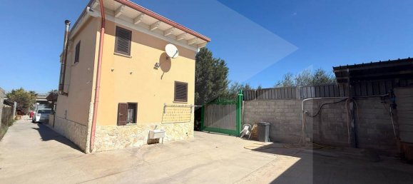 Вилла с 3 комнатами в Барлетта, Италия № 17106 26