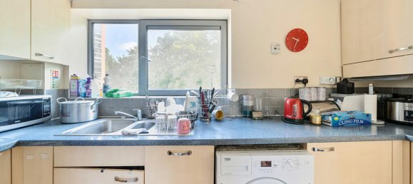 2 bedrooms Apartment in London, United Kingdom No. 7771 4