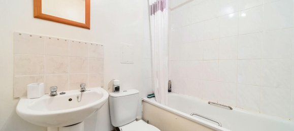 2 bedrooms Apartment in London, United Kingdom No. 7771 9
