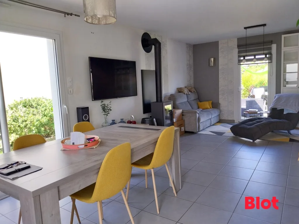 Дом с 4 спальнями в Плёртюи, Франция № 326286