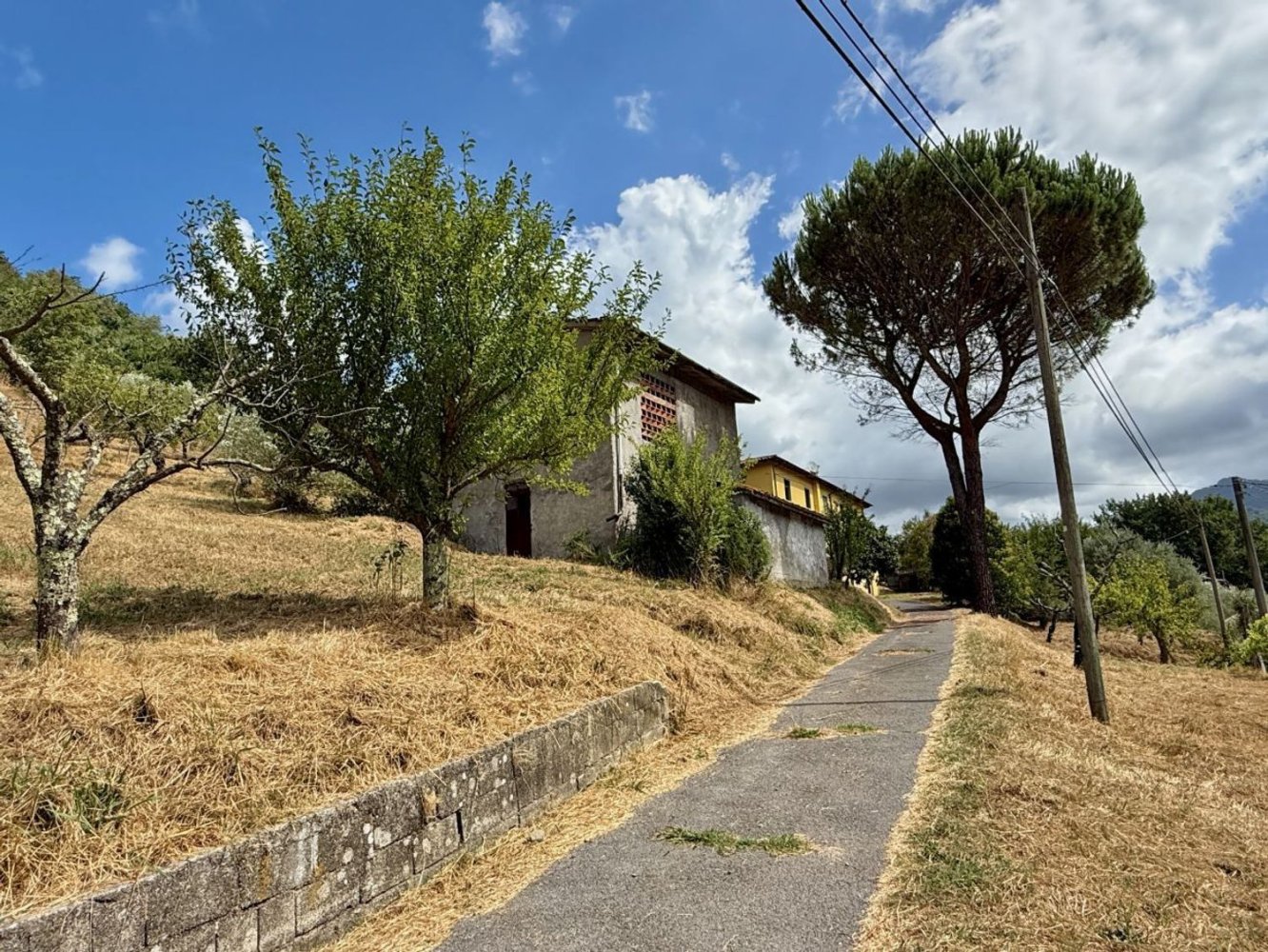 Casa de 10 habitaciónes en Lucca, Italy No. 267632