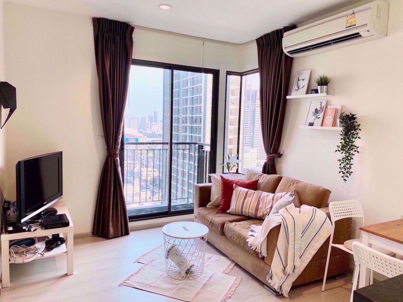 Кондоминиум  с 2 спальнями в Ратчатхеви, Таиланд № 7881