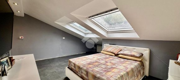 2 Schlafzimmer Wohnung in Rome, Italy, Nr. 329427 8