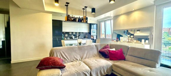 2 Schlafzimmer Wohnung in Rome, Italy, Nr. 329427 2