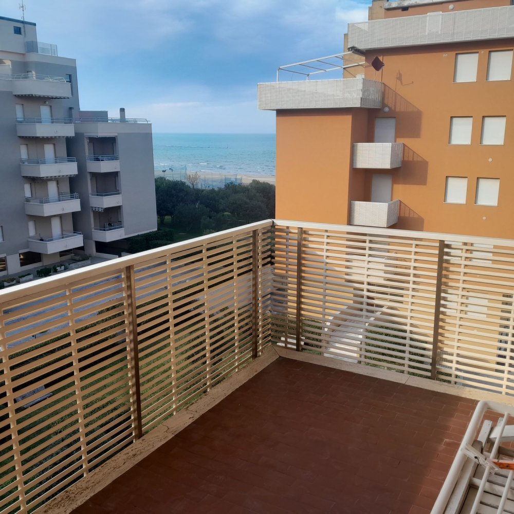 3غرفة شقة في Fano, Italy رقم 134906