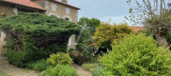 Дом с 4 спальнями в Шаранта, Франция № 306171 2